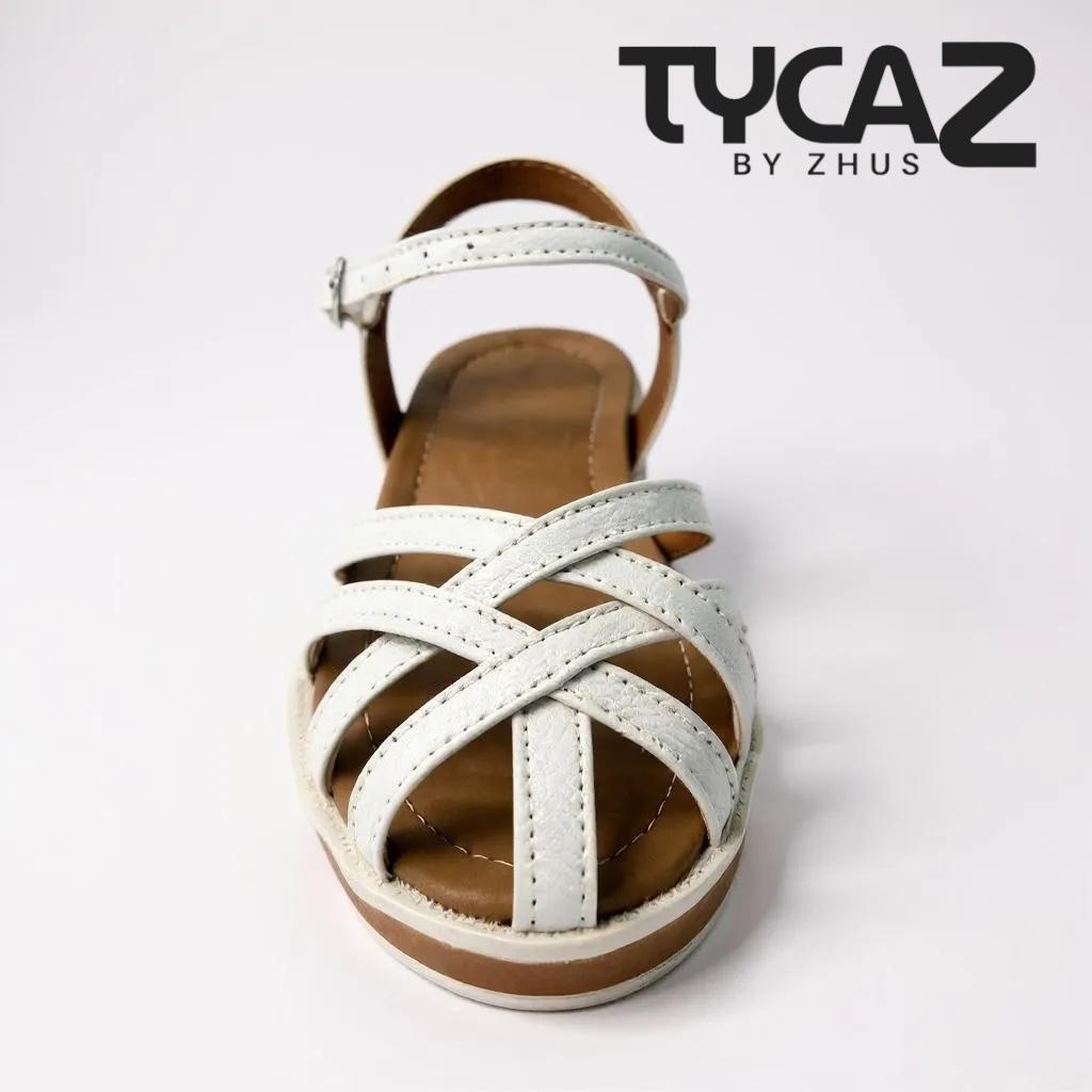 Sandalias blancas