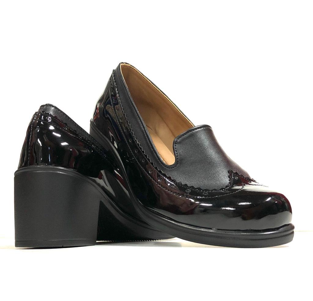 Oxford negro charol tipo americano