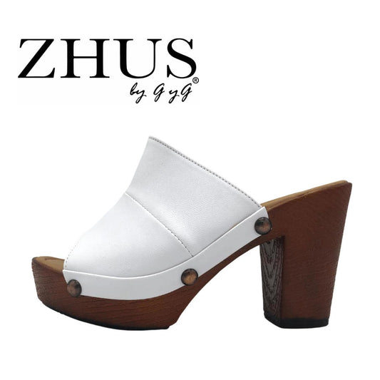 Tacón alto blanco estilo clásico