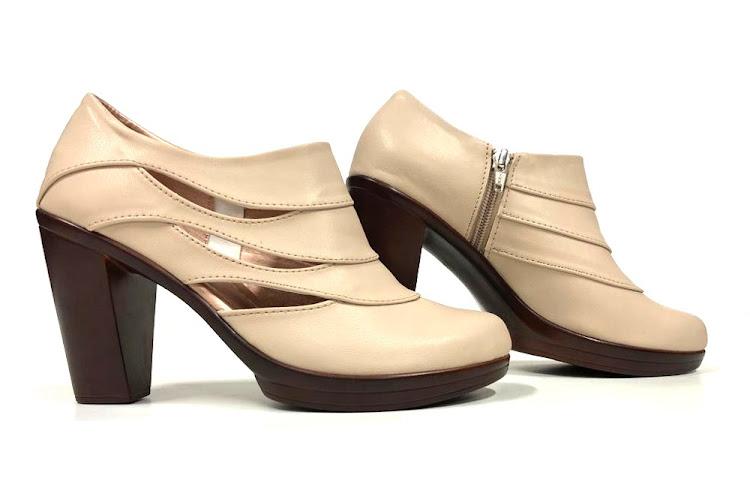 Botín tobillero de dama, señora, mujer disponible negro y beige.