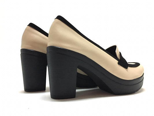 Ejecutivo beige mocasín tacón mediano