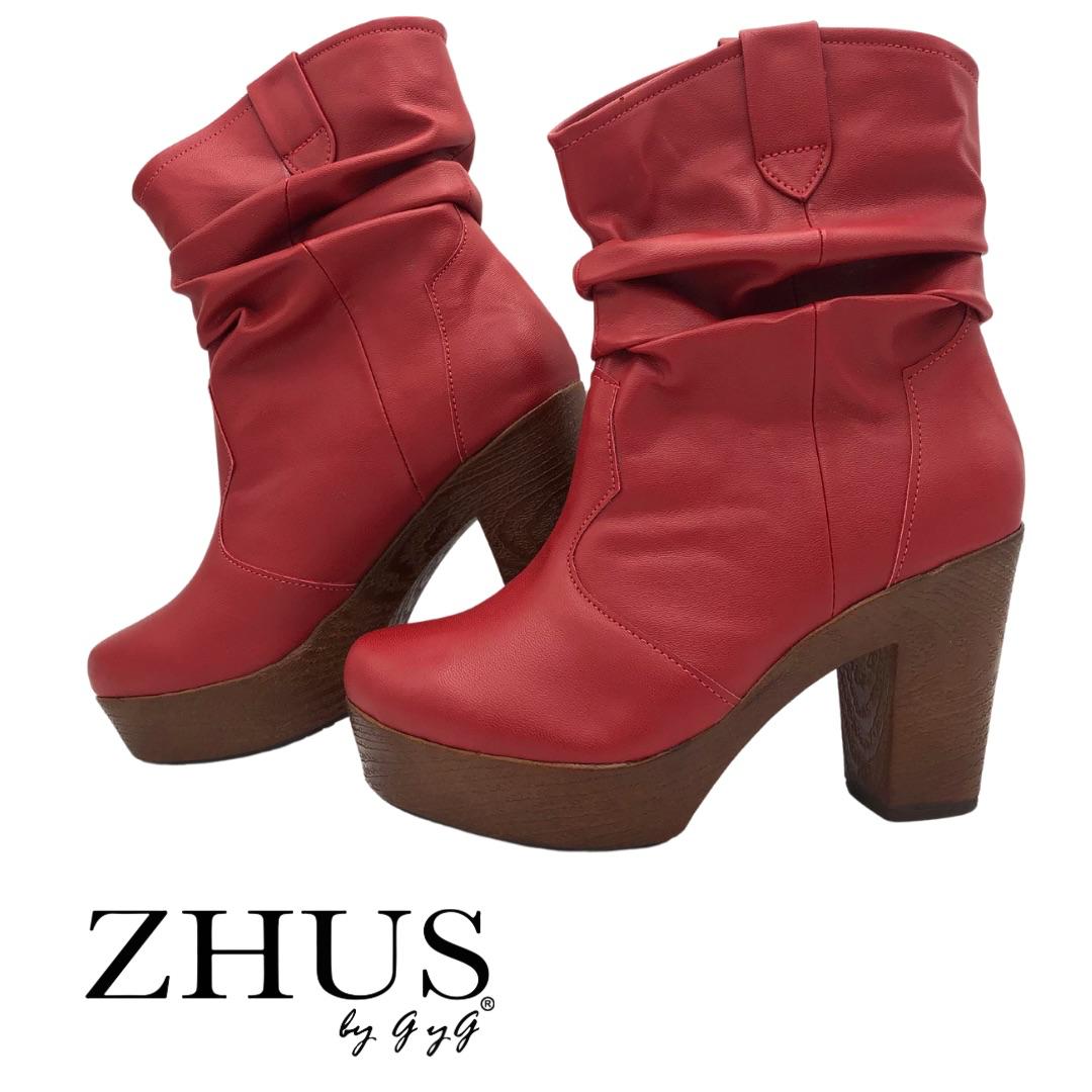 Bota roja plisada