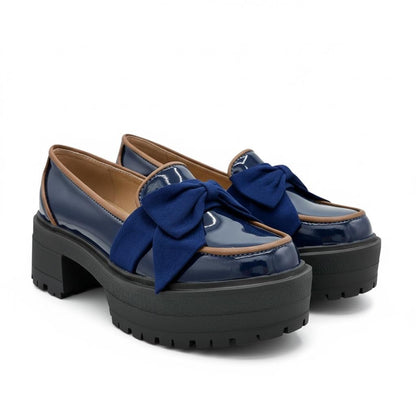 ZHUS Mocasín Azul Marino Charol | Zapato con Moñito y Plataforma | Cuero Vegano